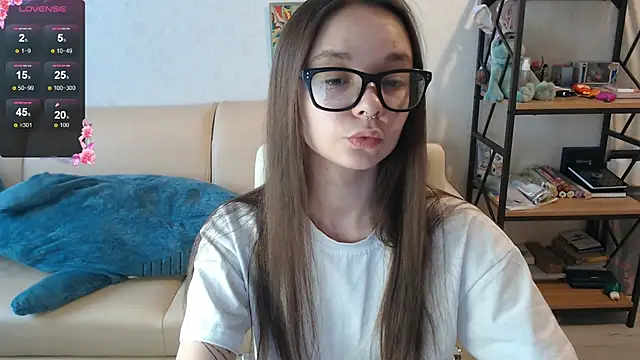 Snapshot of Amarieni chatting on December 2024 11:33:01 AM Amarieni online show from December 2024 11:33:01 AM