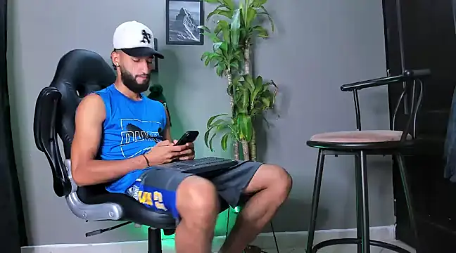 Damian 022 online show from December 2024 12:29:02 PM