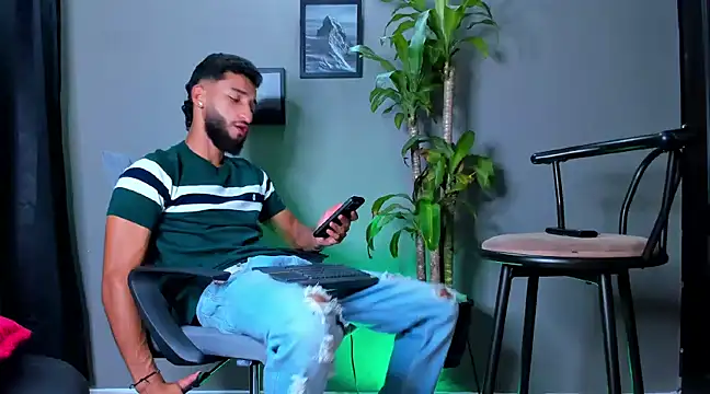 Damian 022 online show from January 2025 04:38:01 AM