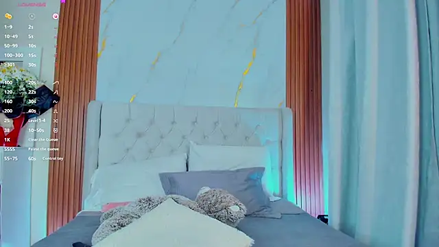 Snapshot of amelie_leigh chatting on February 2025 03:00:02 AM amelie leigh online show from February 2025 03:00:02 AM