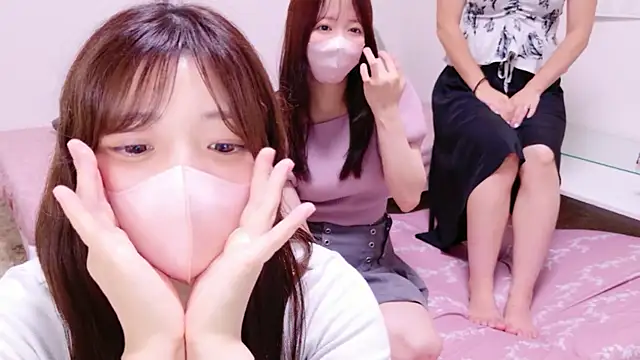 Snapshot of HaruruHappy chatting on August 2026 11:26:02 AM HaruruHappy online show from August 2026 11:26:02 AM