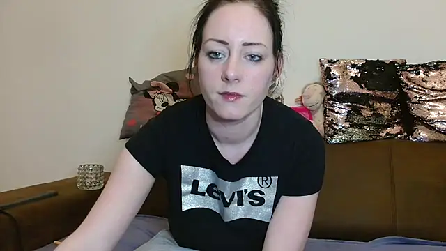 Snapshot of Jasmin-White chatting on February 2025 10:11:02 PM Jasmin-White online show from February 2025 10:11:02 PM
