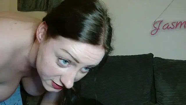 Jasmin-White online show from March 2026 06:47:01 PM