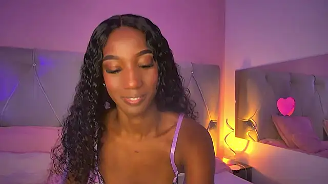 Snapshot of FiorelaLenin chatting on February 2026 04:26:01 PM FiorelaLenin online show from February 2026 04:26:01 PM