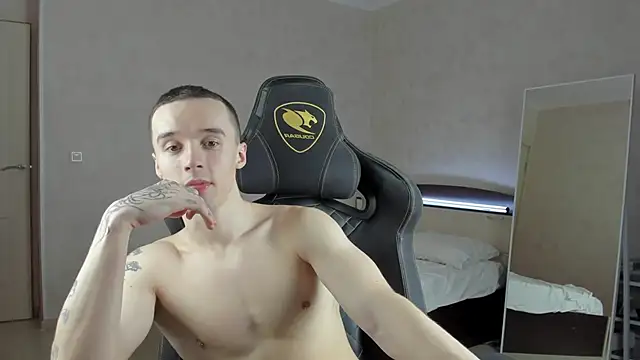 Snapshot of MasonWarholl chatting on December 2024 09:44:01 AM MasonWarholl online show from December 2024 09:44:01 AM