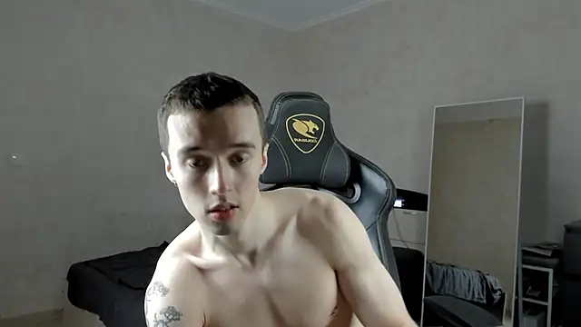 Snapshot of MasonWarholl chatting on January 2025 06:21:01 PM MasonWarholl online show from January 2025 06:21:01 PM