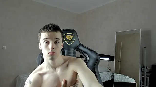 Snapshot of MasonWarholl chatting on February 2025 05:43:02 PM MasonWarholl online show from February 2025 05:43:02 PM