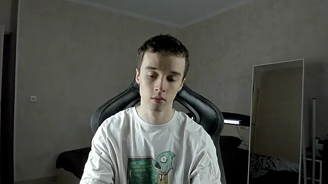 Snapshot of MasonWarholl chatting on February 2025 08:24:01 PM MasonWarholl online show from February 2025 08:24:01 PM