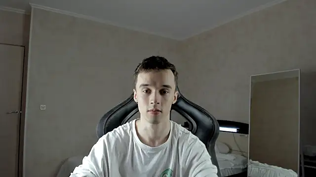 Snapshot of MasonWarholl chatting on March 2025 06:08:02 PM MasonWarholl online show from March 2025 06:08:02 PM