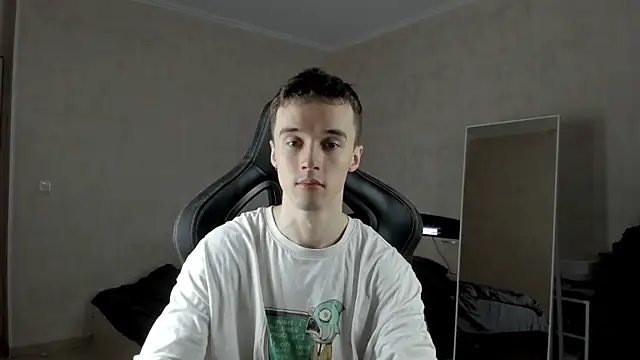 Snapshot of MasonWarholl chatting on March 2025 06:47:02 AM MasonWarholl online show from March 2025 06:47:02 AM