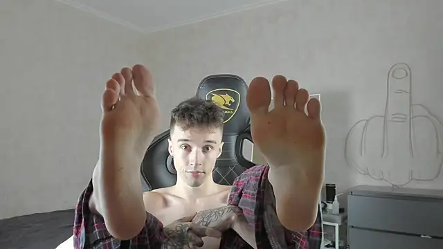 Snapshot of MasonWarholl chatting on September 2025 08:31:01 PM MasonWarholl online show from September 2025 08:31:01 PM