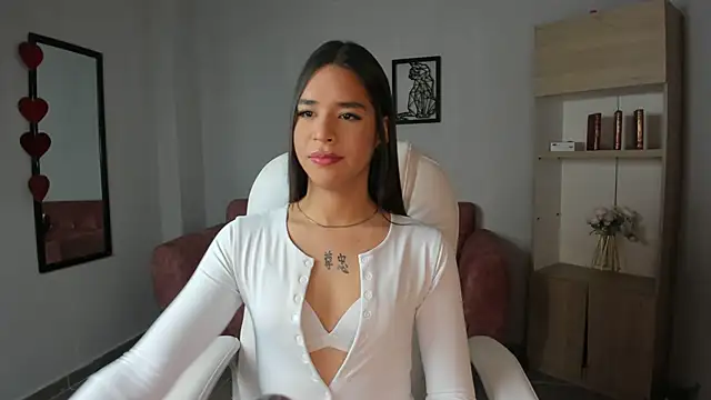 Snapshot of Alice23jones chatting on March 2025 12:35:02 PM Alice23jones online show from March 2025 12:35:02 PM