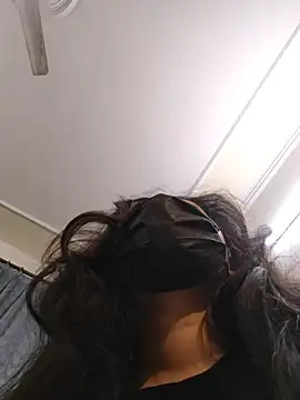 Snapshot of Sonam-378 chatting on January 2025 05:51:02 PM Sonam-378 online show from January 2025 05:51:02 PM