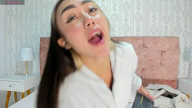 liaa 18 online show from September 2025 03:39:02 AM