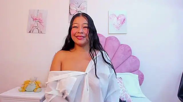 Snapshot of MilaaAdams chatting on June 2026 11:38:01 AM MilaaAdams online show from June 2026 11:38:01 AM