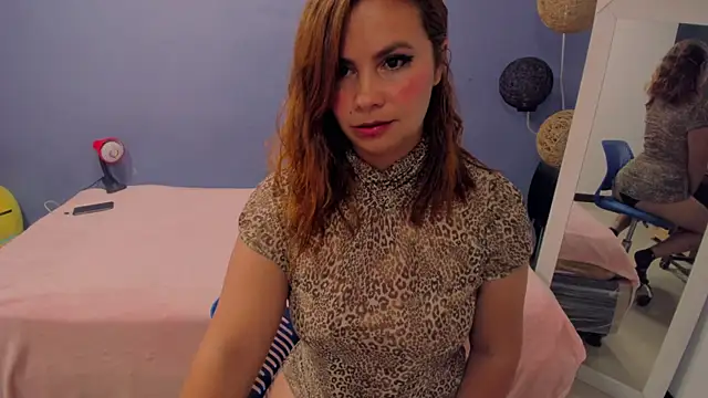 Snapshot of gigi_stephans chatting on February 2025 02:08:01 AM gigi stephans online show from February 2025 02:08:01 AM