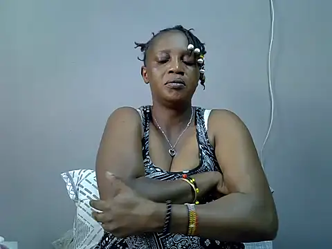 Hot Caro online show from December 2024 04:20:01 AM