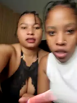 R-thequeen online show from December 2025 12:21:02 PM