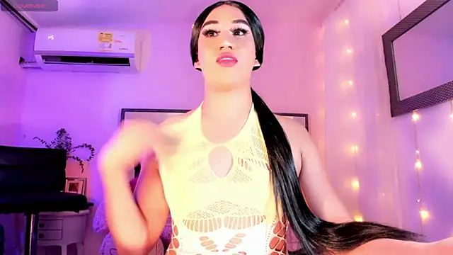 ShantalGirs online show from October 2025 07:23:02 PM