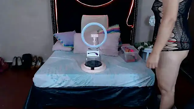 VioletaaaSlave online show from October 2025 10:54:02 AM