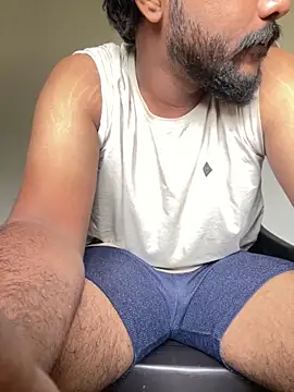 Snapshot of Hottest_Tamil chatting on January 2025 08:45:01 AM Hottest Tamil online show from January 2025 08:45:01 AM