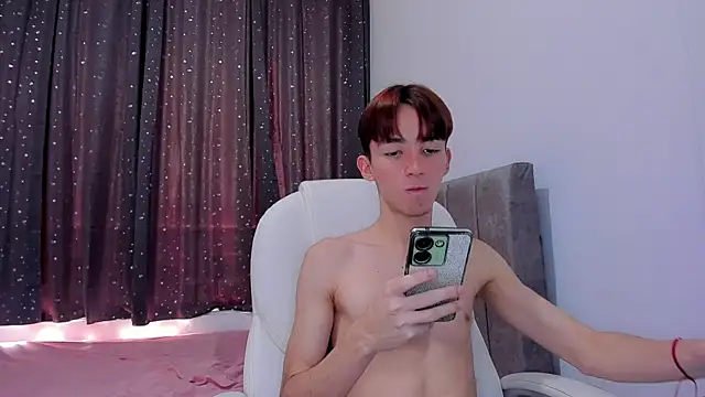 Snapshot of Jake_evans chatting on December 2024 03:44:02 PM Jake evans online show from December 2024 03:44:02 PM