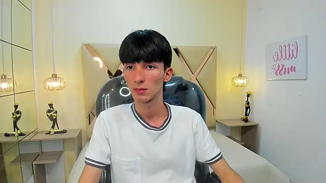 Snapshot of Jake_evans chatting on September 2025 03:41:02 AM Jake evans online show from September 2025 03:41:02 AM