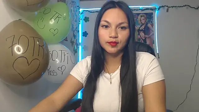 Snapshot of Zafiroweb09 chatting on December 2024 10:16:02 PM Zafiroweb09 online show from December 2024 10:16:02 PM