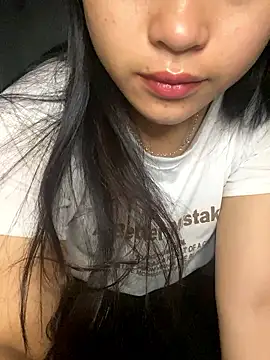 Snapshot of T_tina92 chatting on January 2026 11:18:02 PM T tina92 online show from January 2026 11:18:02 PM