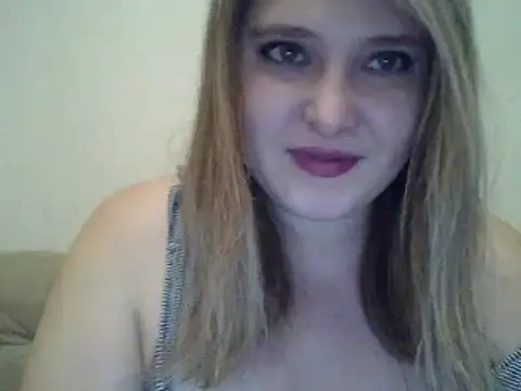 Snapshot of ParisMimi chatting on December 2024 09:17:01 AM ParisMimi online show from December 2024 09:17:01 AM