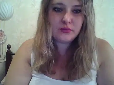 Snapshot of ParisMimi chatting on September 2025 06:15:02 AM ParisMimi online show from September 2025 06:15:02 AM