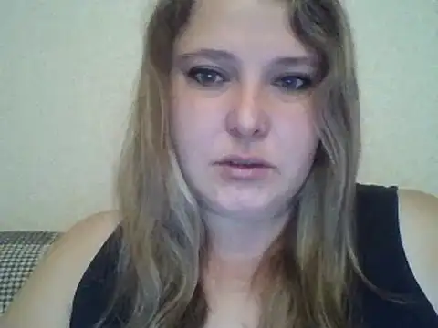 Snapshot of ParisMimi chatting on October 2025 08:42:02 AM ParisMimi online show from October 2025 08:42:02 AM