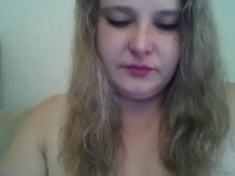 Snapshot of ParisMimi chatting on October 2025 07:42:02 AM ParisMimi online show from October 2025 07:42:02 AM