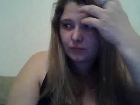 Snapshot of ParisMimi chatting on October 2025 07:05:02 AM ParisMimi online show from October 2025 07:05:02 AM