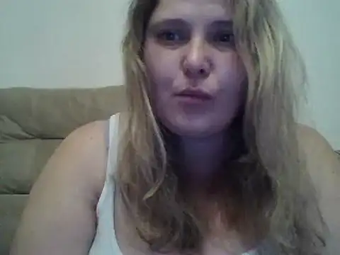 Snapshot of ParisMimi chatting on November 2025 09:09:01 AM ParisMimi online show from November 2025 09:09:01 AM