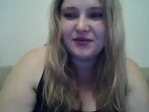 Snapshot of ParisMimi chatting on November 2025 07:25:02 AM ParisMimi online show from November 2025 07:25:02 AM