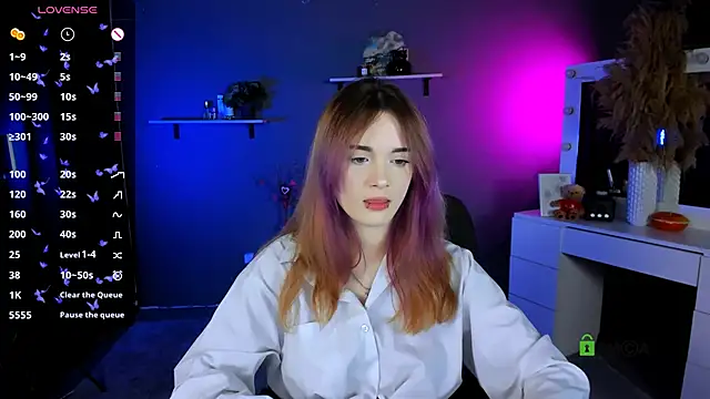 liana kisses online show from September 2025 07:03:02 PM