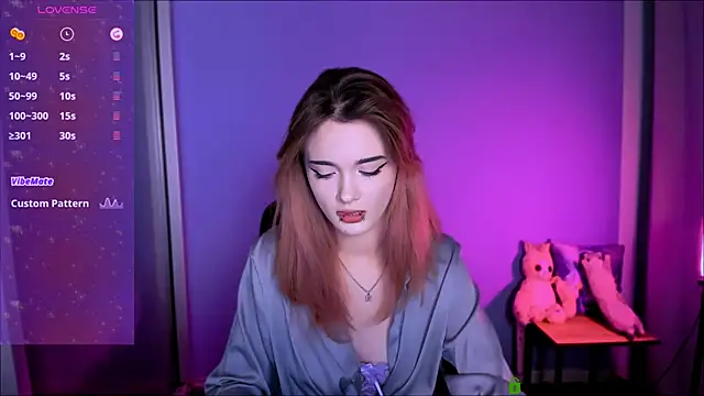 liana kisses online show from October 2025 08:00:02 PM