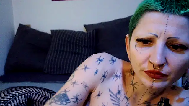 Snapshot of ValeryCrowley14 chatting on February 2026 01:48:02 PM ValeryCrowley14 online show from February 2026 01:48:02 PM