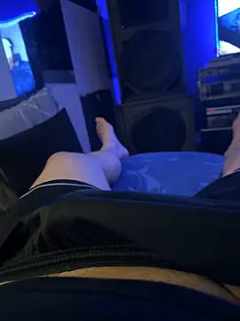 MatthewEmme online show from November 2025 12:33:01 AM