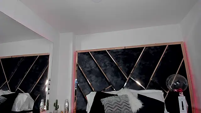 Snapshot of ChloeConnorr chatting on January 2025 07:28:02 PM ChloeConnorr online show from January 2025 07:28:02 PM