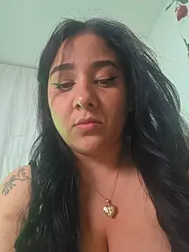 Snapshot of bigboobsrose1 chatting on April 2026 01:42:02 AM bigboobsrose1 online show from April 2026 01:42:02 AM
