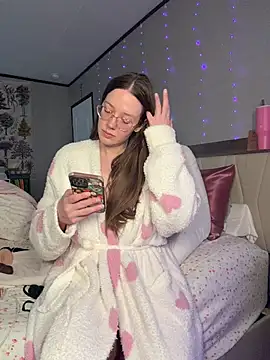 Sweetdee222x online show from March 2026 10:36:01 PM