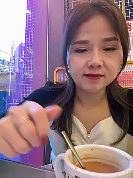 Efangfang online show from January 2025 09:37:02 AM