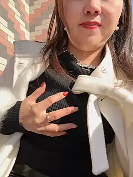 Efangfang online show from January 2025 06:57:02 AM