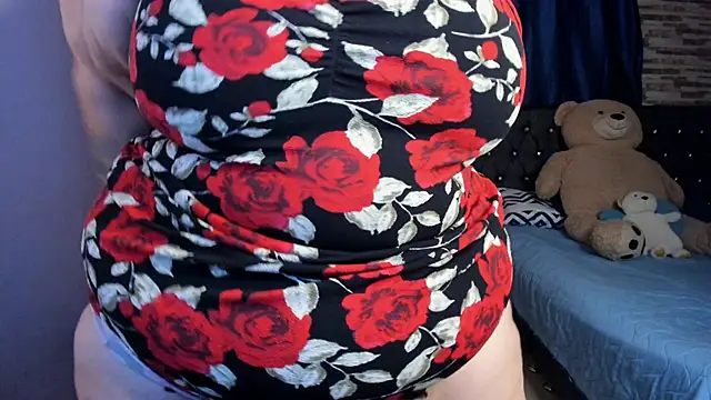 Snapshot of Imluna93 chatting on December 2024 08:13:01 AM Imluna93 online show from December 2024 08:13:01 AM