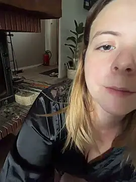 Nina blain online show from December 2025 01:42:01 PM