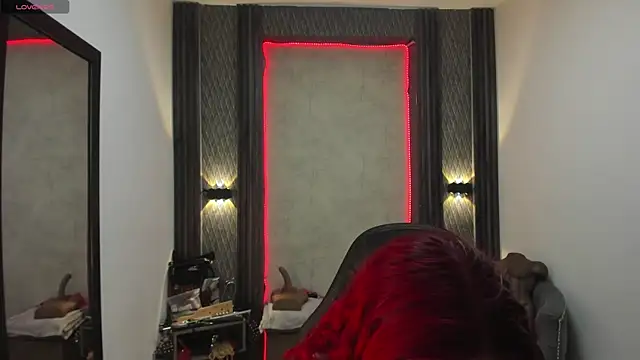 selene red  online show from February 2025 12:50:01 PM