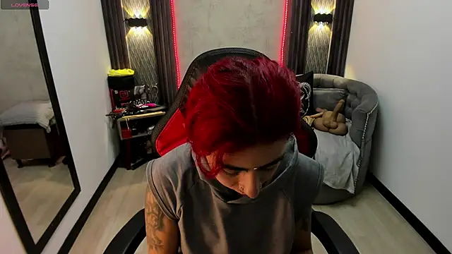 selene red  online show from February 2025 12:52:02 PM