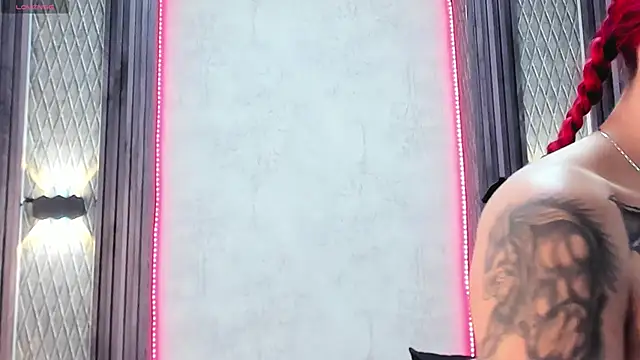 selene red  online show from March 2025 10:35:02 AM